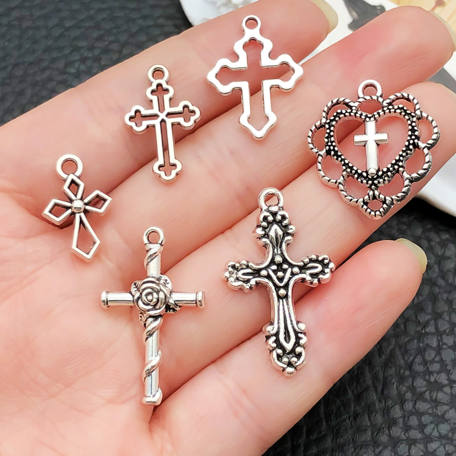 52pcs Assorted Cross Pendants  - Jewelry Making Course 리뷰 및 가격