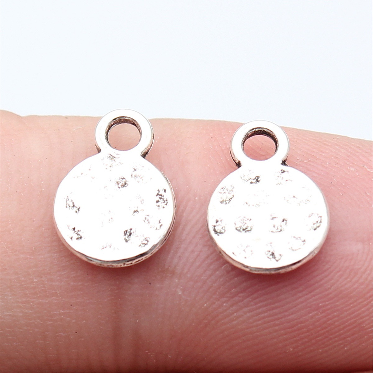 WYSIWYG 40pcs 11x8mm 3 Colors  - Jewelry Making Hammer 리뷰 및 가격